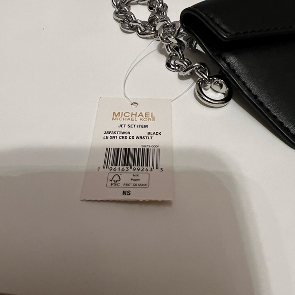 ❌SOLD❌Michael Kors (R $98) Jet sets cards holder/ Wristlet - Picture 9 of 9